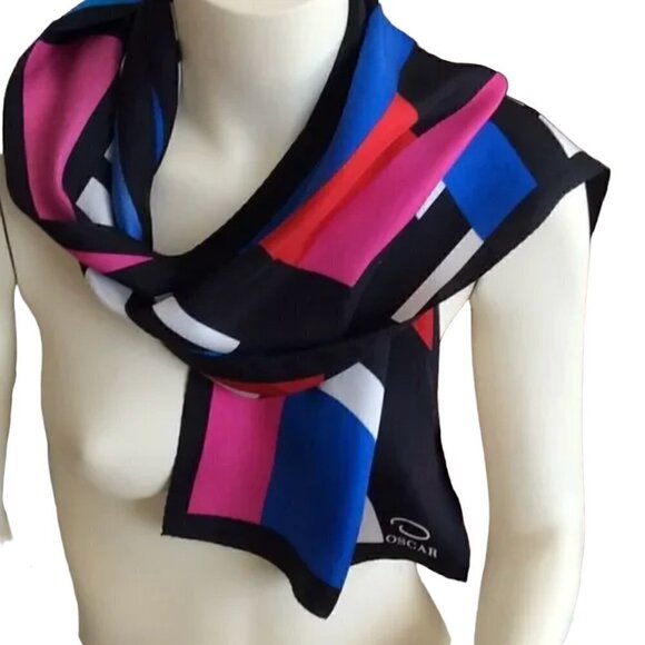 OSCAR de la RENTA 100% silk scarf - Picture 2 of 11